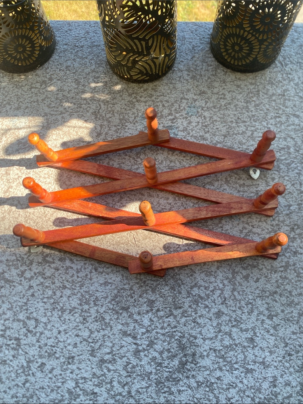 Expandable Wooden Wall Hook Rack - Picture 6 of 8